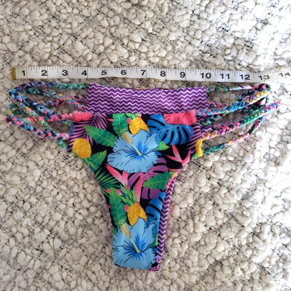 Moana Bikini Heated Tropics bottoms (L)